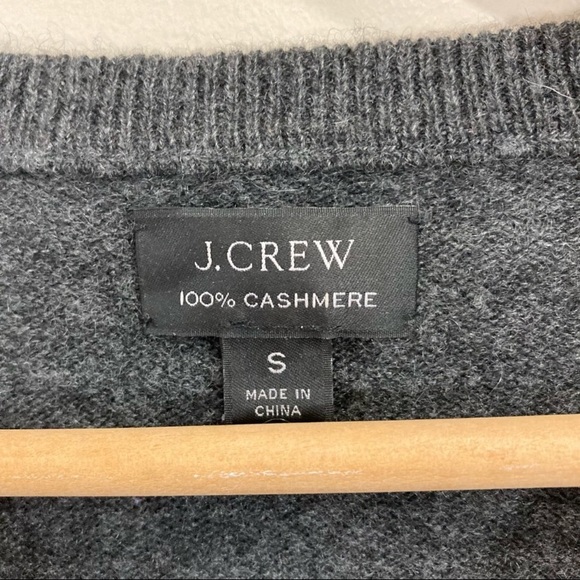 J.Crew 100% Cashmere VNeck Sweater Dark Grey Sz Small Fall Winter Cozy - Picture 10 of 10
